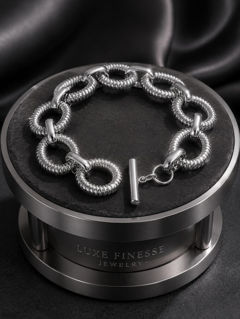 Silver Textured Ring-Link Bracelet